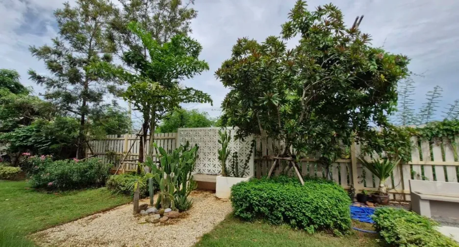 À louer 3 chambres villa à Pran Buri, Prachuap Khiri Khan