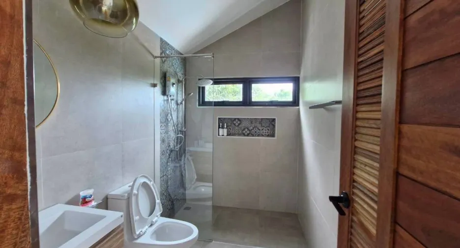 À louer 3 chambres villa à Pran Buri, Prachuap Khiri Khan