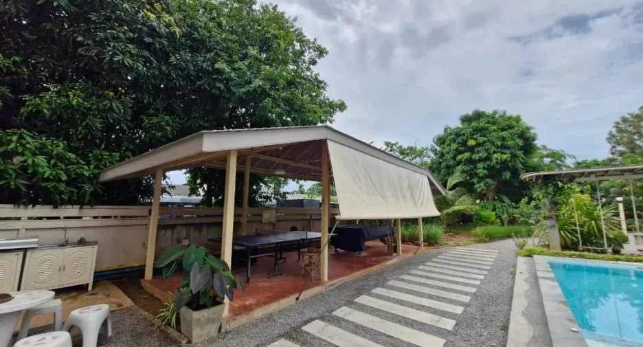 À louer 3 chambres villa à Pran Buri, Prachuap Khiri Khan