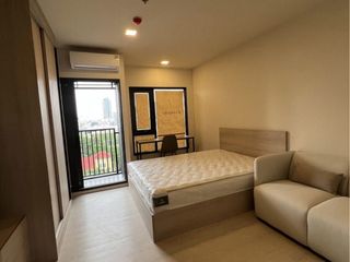 Wohnung zur Miete mit Studio in Khlong San, Bangkok