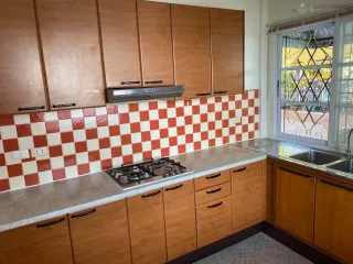 Casa en alquiler de 3 habitaciones en Bang Lamung, Chonburi