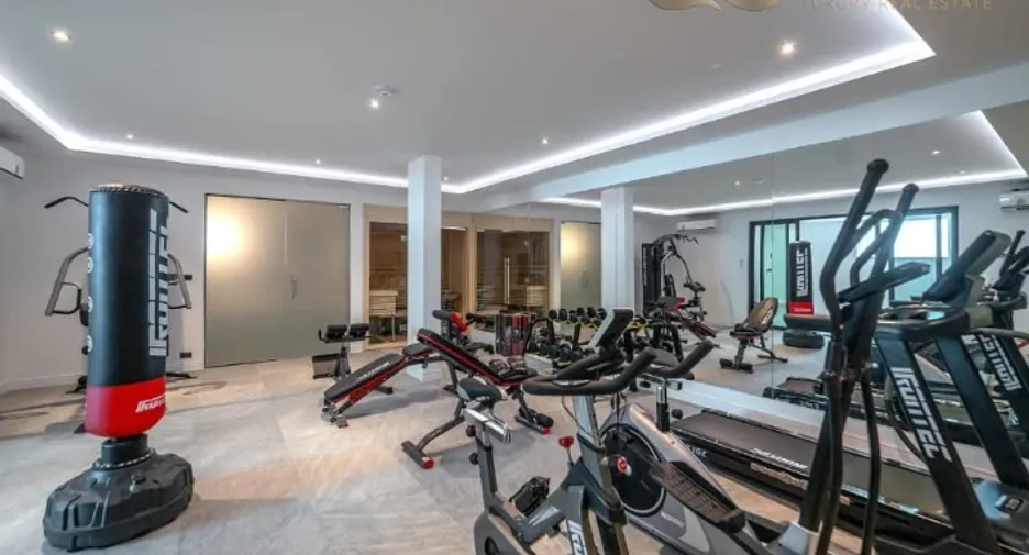 For sale 7 bedrooms villa in Bang Lamung, Chonburi