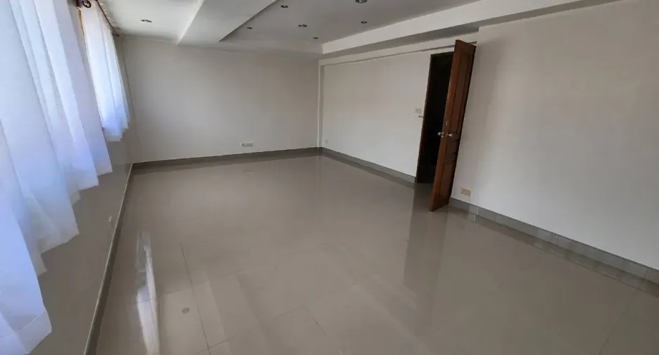 For sale 4 bedrooms townhouse in Bang Lamung, Chonburi