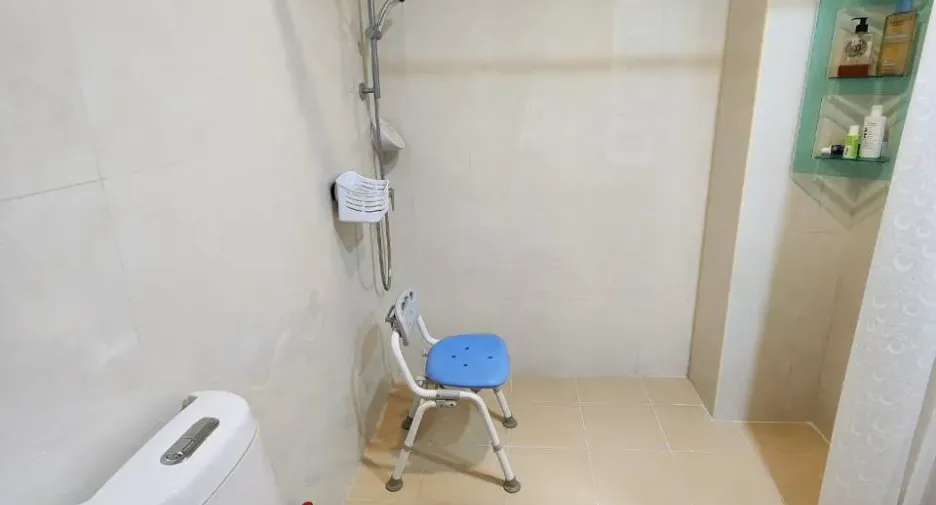 For sale 4 bedrooms townhouse in Bang Lamung, Chonburi