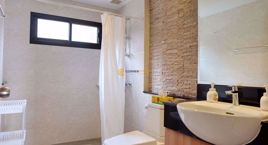 For rent 3 bedrooms house in Huay Yai, Pattaya