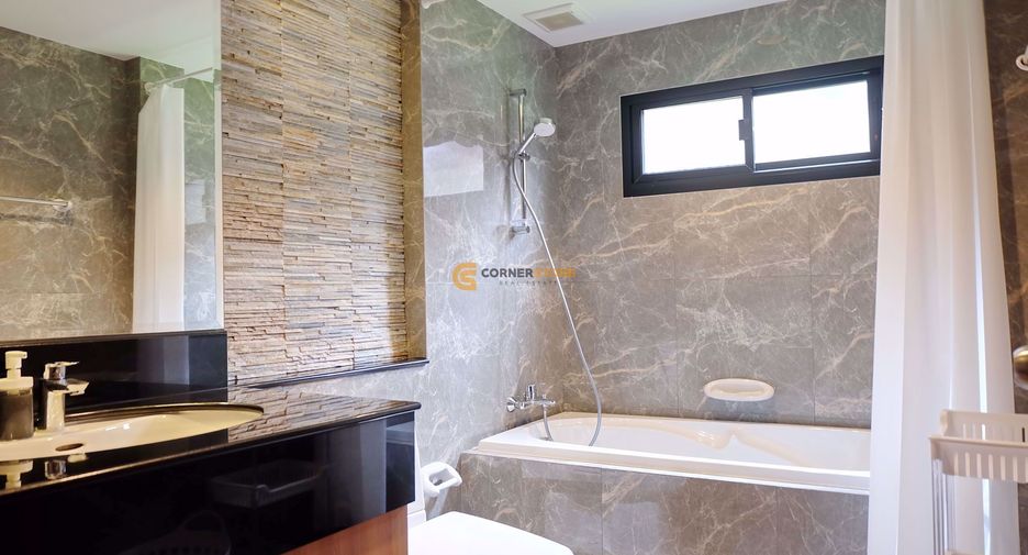 For rent 3 bedrooms house in Huay Yai, Pattaya