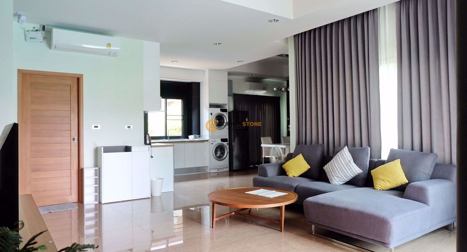 For rent 3 bedrooms house in Huay Yai, Pattaya