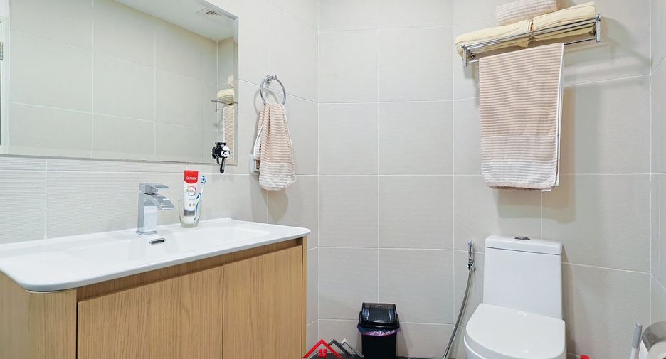 For sale 3 bedrooms condo in Bang Lamung, Chonburi
