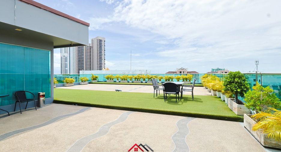 For sale 3 bedrooms condo in Bang Lamung, Chonburi