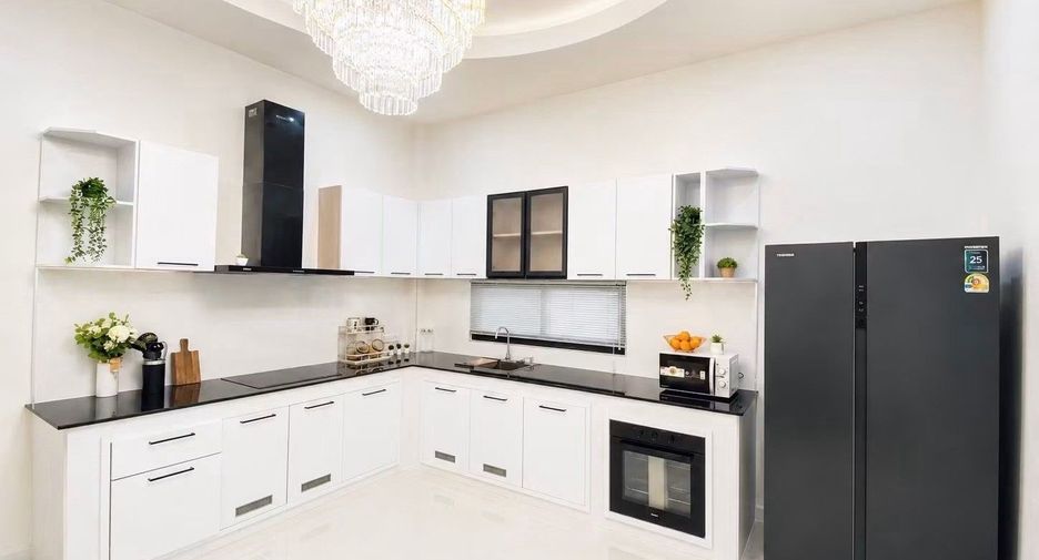 Haus zum Kauf mit 3 Zimmer in Bang Lamung, Chonburi