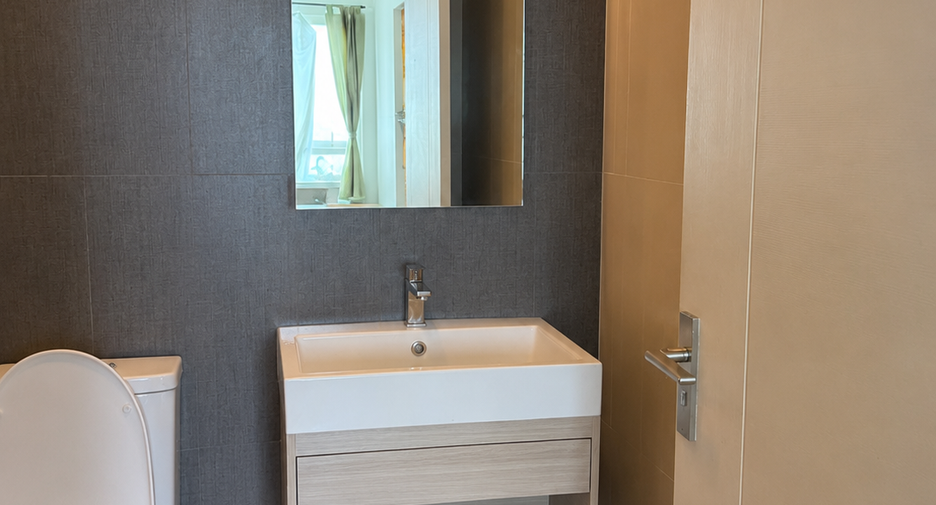 For sale 1 bed condo in Bang Kho Laem, Bangkok