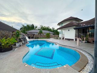 For rent 3 bedrooms villa in Huay Yai, Pattaya