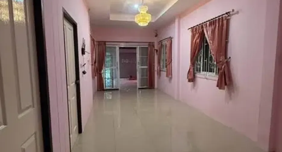 For rent 2 bedrooms house in East Pattaya, Pattaya