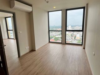 For rent 3 ベッドルーム condo in Sathon, Bangkok