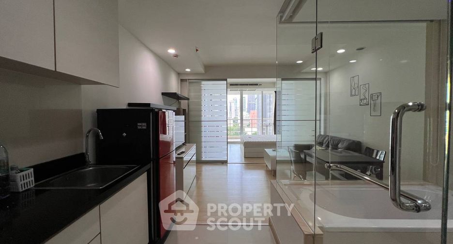 Wohnung zur Miete und zum Kauf mit 1 Zimmer in Pathum Wan, Bangkok
