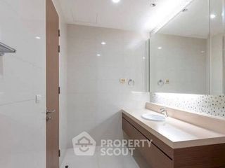 For rent and for sale 3 bedrooms condo in Khlong Toei, Bangkok