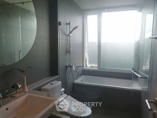 For rent 2 bedrooms condo in Si Racha, Chonburi