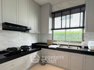 For rent 4 bedrooms house in Lat Krabang, Bangkok