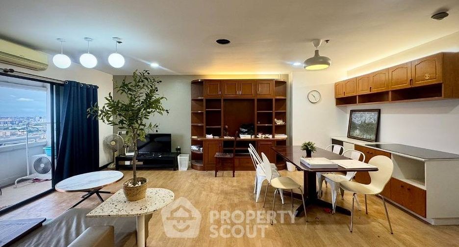 For rent 2 bedrooms condo in Bang Na, Bangkok