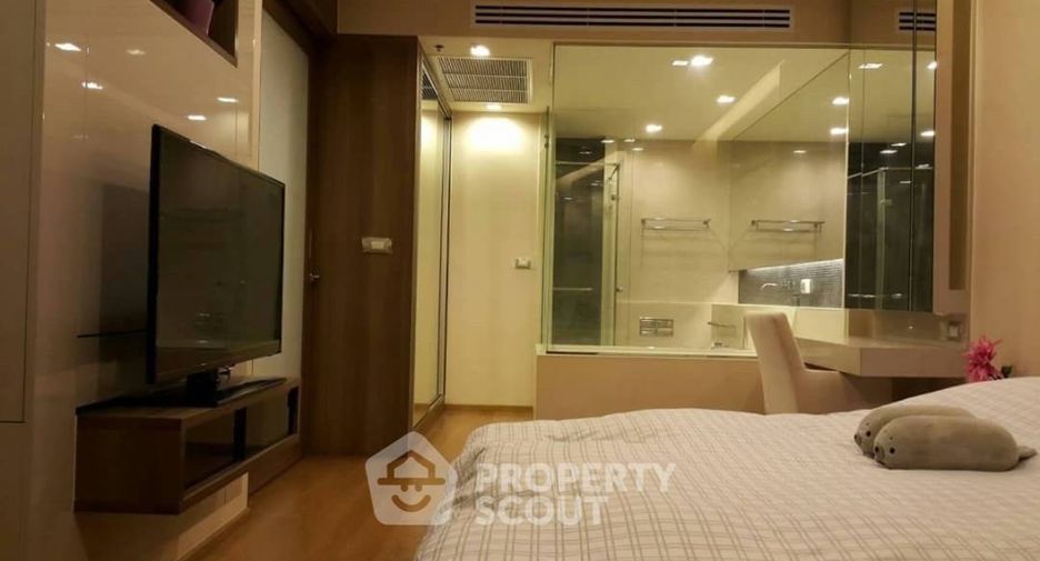 For sale 1 bed condo in Sathon, Bangkok