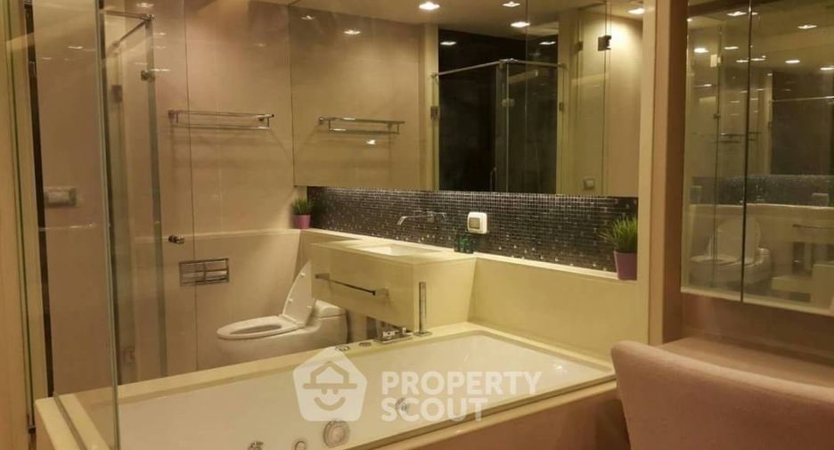 For sale 1 bed condo in Sathon, Bangkok