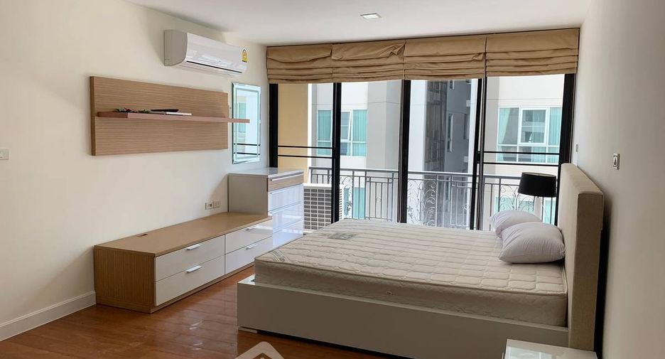 For rent 2 ベッドルーム condo in Watthana, Bangkok