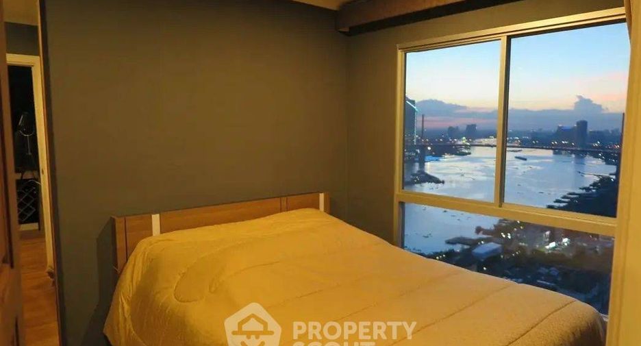 For rent 2 bedrooms condo in Yan Nawa, Bangkok
