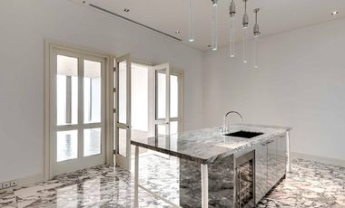 Condo en venta de 4 habitaciones en Sathon, Bangkok