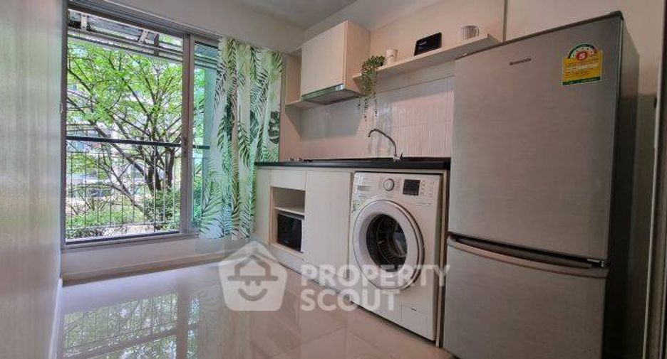 For sale 1 bed condo in Huai Khwang, Bangkok