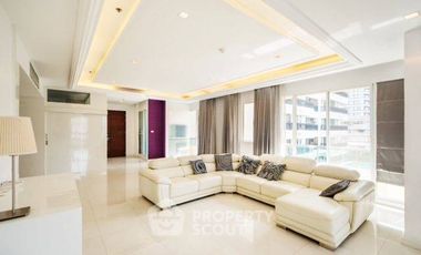 For rent そして for sale 5 ベッドルーム condo in Watthana, Bangkok