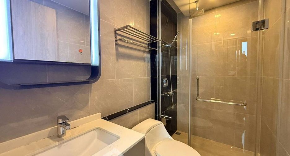 For rent and for sale 1 bed condo in Huai Khwang, Bangkok
