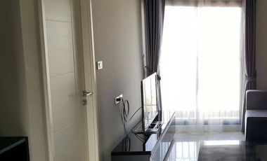 For sale 1 bed condo in Khlong Toei, Bangkok