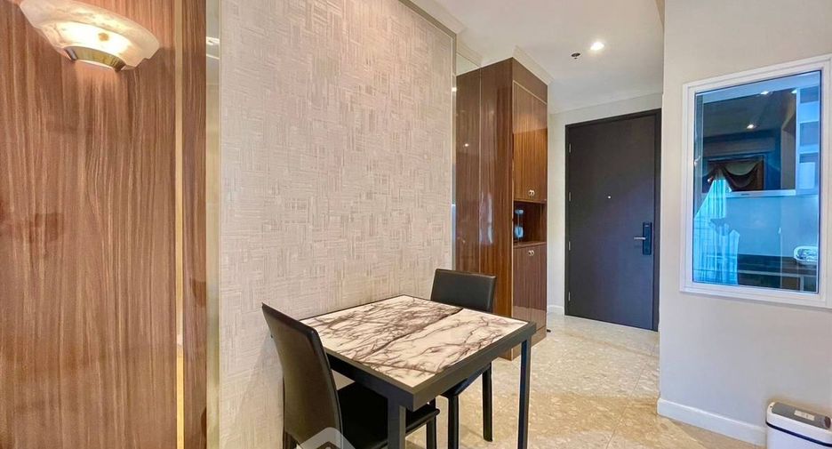 For sale 1 bed condo in Khlong Toei, Bangkok