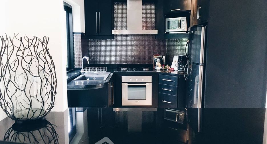 For sale 3 bedrooms villa in Na Jomtien, Pattaya