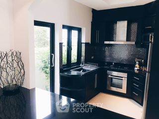 For sale 3 ベッドルーム villa in Na Jomtien, Pattaya
