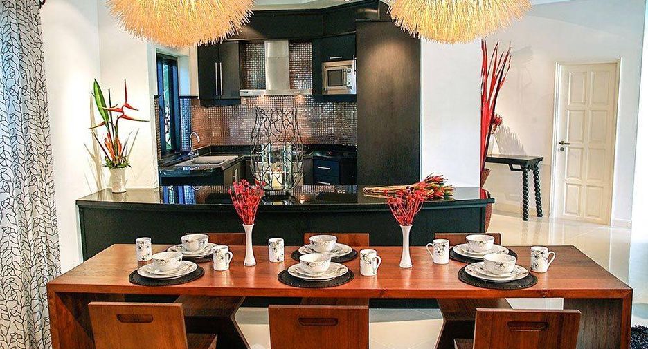 For sale 3 bedrooms villa in Na Jomtien, Pattaya