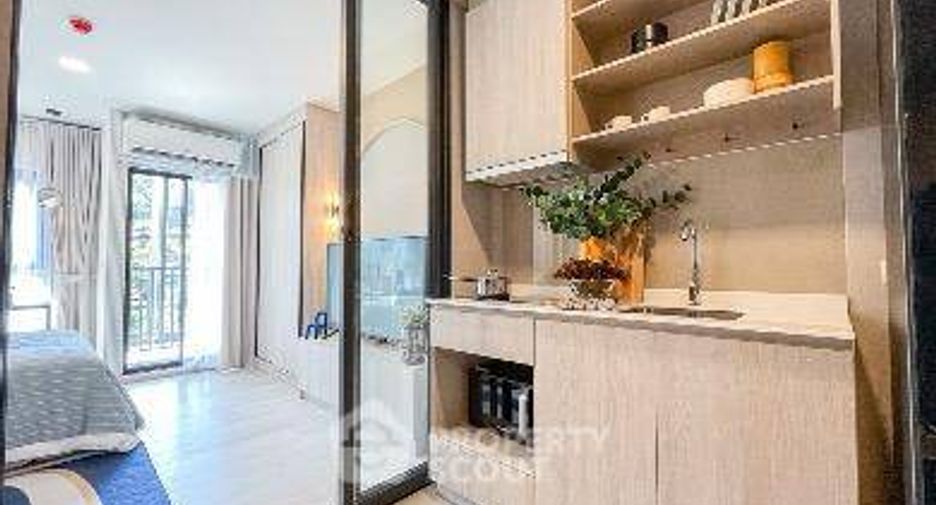 For sale 1 bed condo in Khlong San, Bangkok