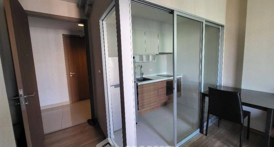 For sale 1 bed condo in Yan Nawa, Bangkok
