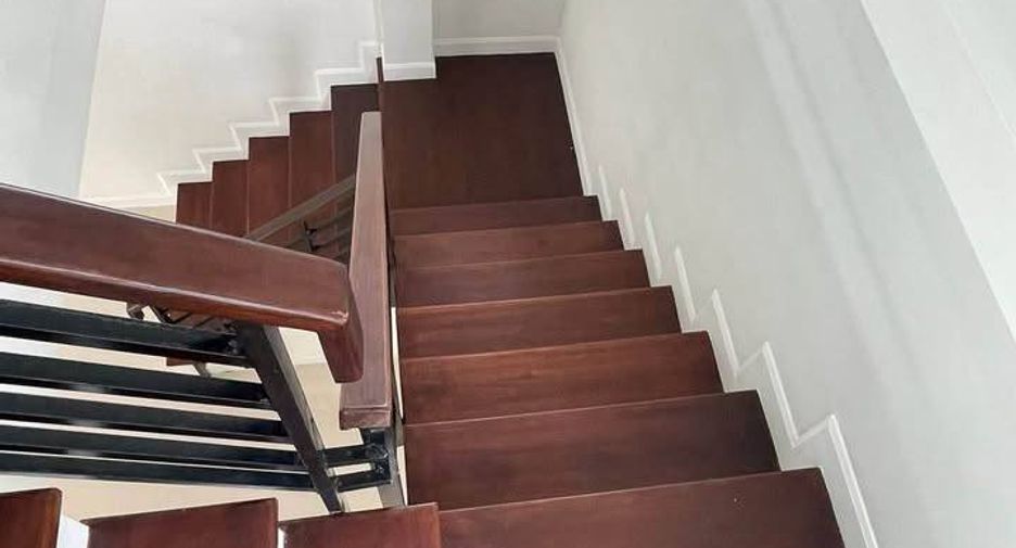 For sale 3 bedrooms house in Si Racha, Chonburi