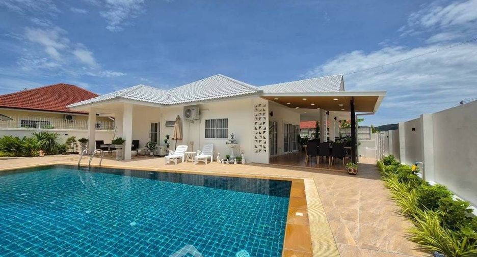 Villa zum Kauf mit 3 Zimmer in Bang Saray, Pattaya