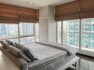 Продажа 3 спальни кондо в Щаттхана, Бангкок
