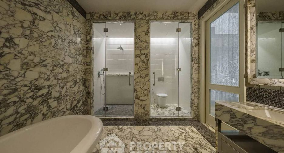 For sale 2 bedrooms condo in Sathon, Bangkok