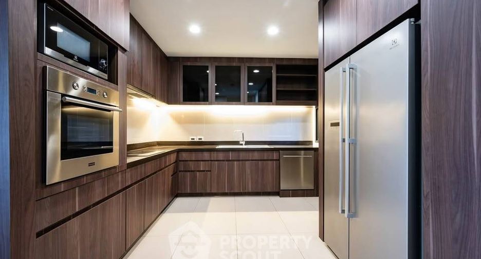 For sale 4 bedrooms condo in Suan Luang, Bangkok
