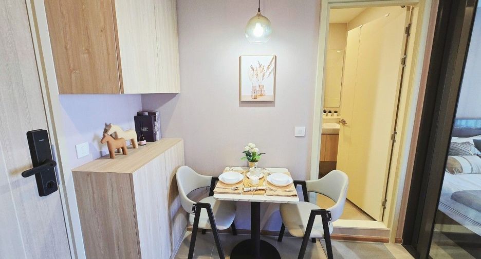 For rent studio condo in Khlong Toei, Bangkok