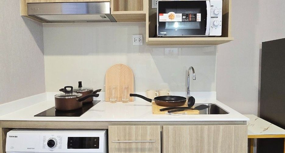 For rent studio condo in Khlong Toei, Bangkok