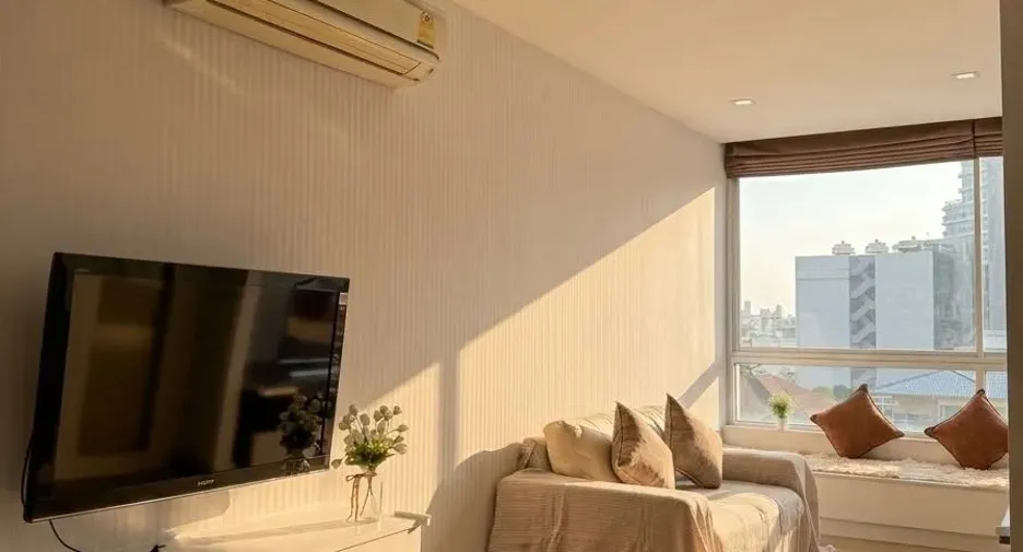 For rent 1 bed condo in Khlong Toei, Bangkok