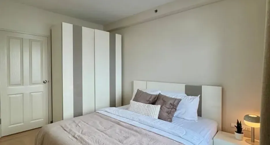 For sale 2 bedrooms condo in Watthana, Bangkok
