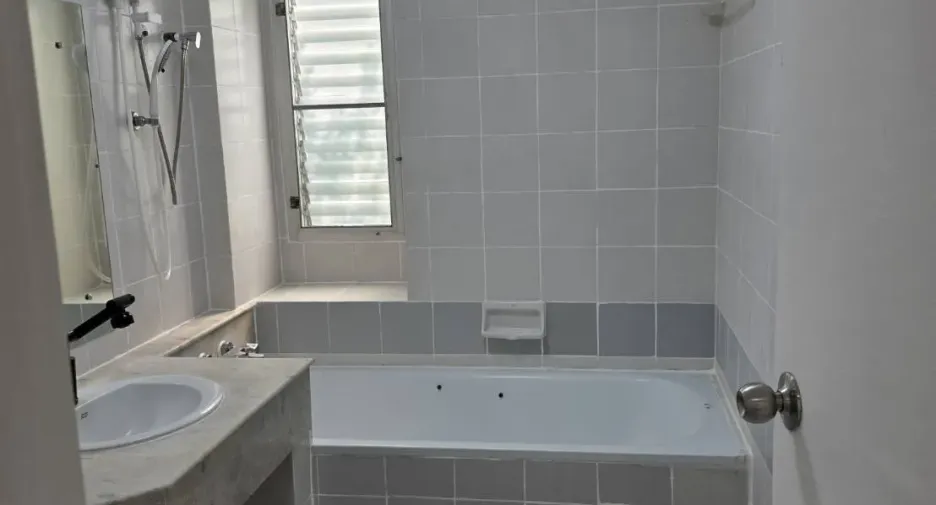 For rent 2 bedrooms condo in Suan Luang, Bangkok
