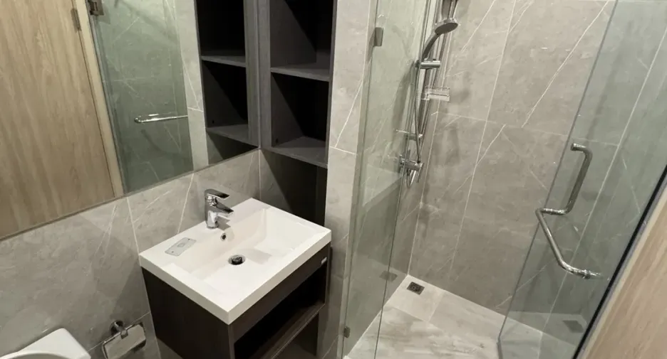 For sale 1 bed condo in Huai Khwang, Bangkok