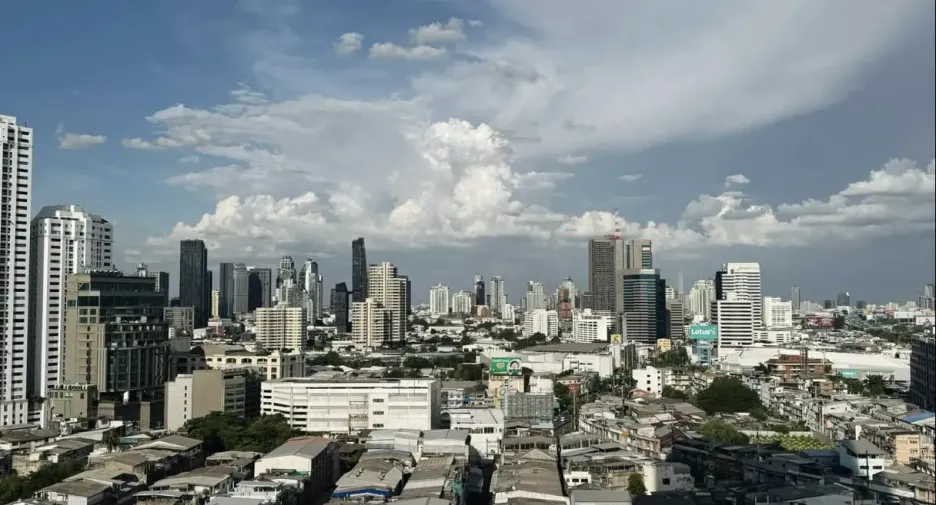 For rent 1 bed condo in Khlong Toei, Bangkok